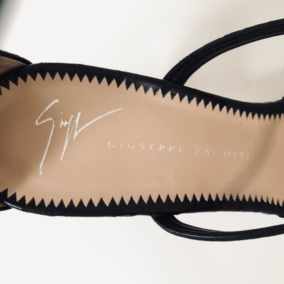 Giuseppe Zanotti Alien Sandal Ankle Strap Heels - Picture 4 of 9